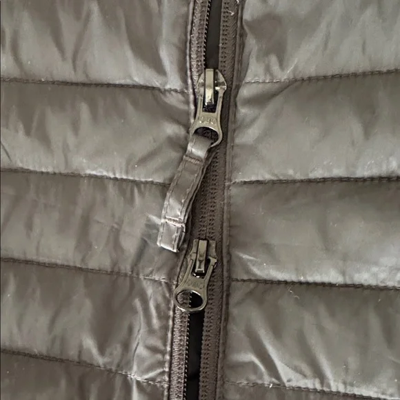 Old Navy Water-Resistant Narrow-Channel Quilted Long Puffer Coat - Black - XL - Picture 10 of 10